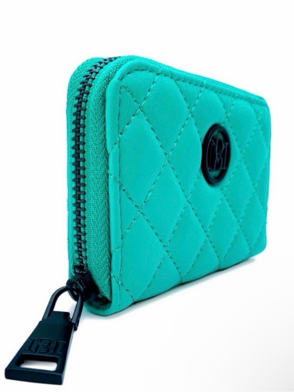 Badgley Mischka Quilted Teal Zip Card Wallet